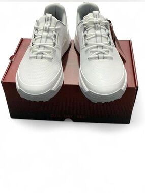 SUN DAY RED Presidio NWT 11.5